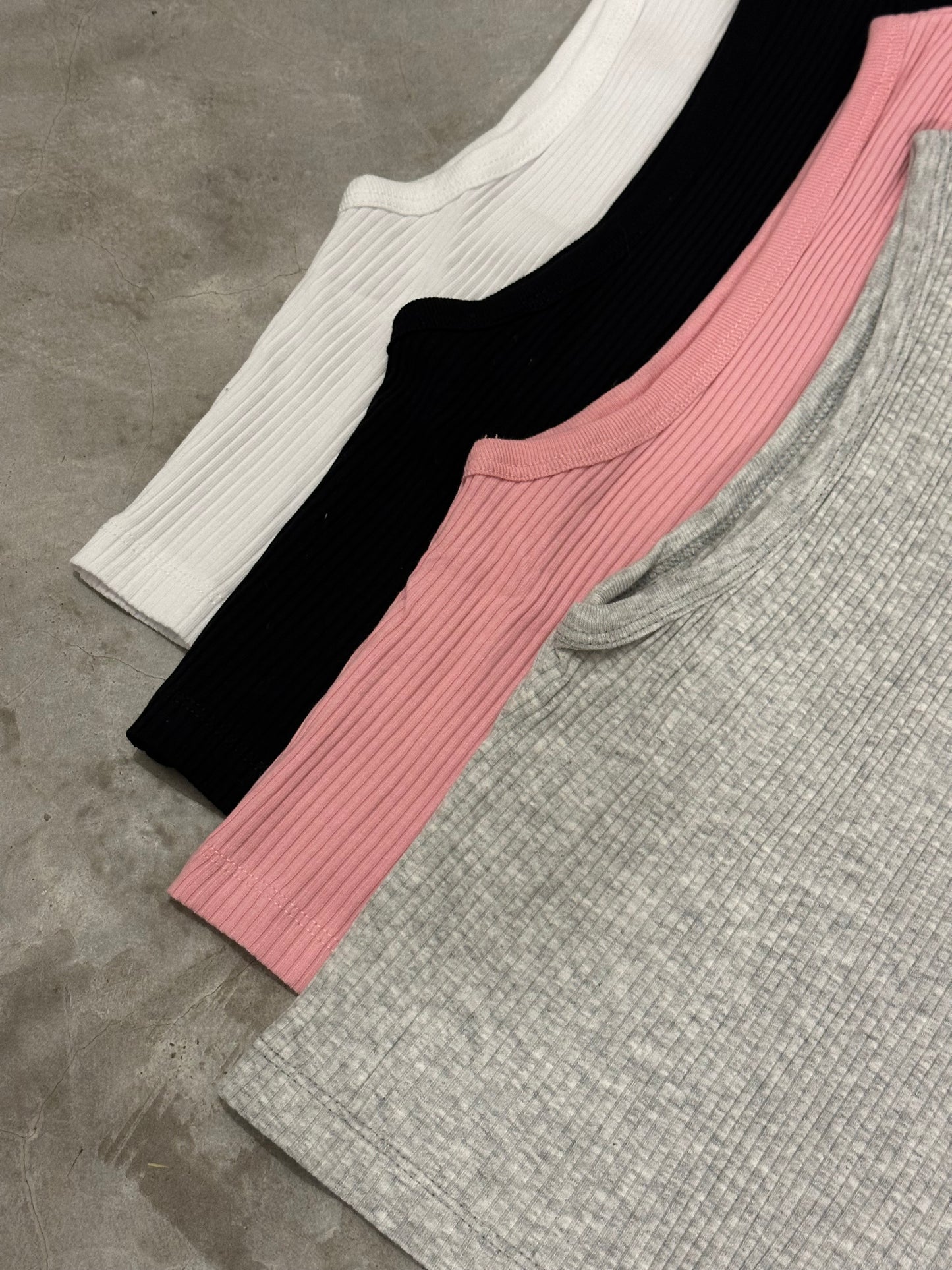 Top Básico Musculosa