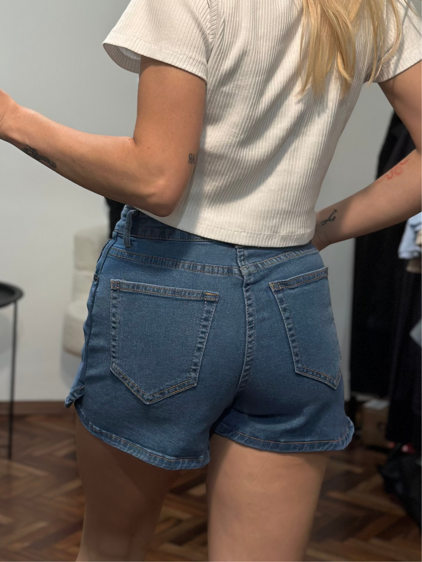 Short pollera jean